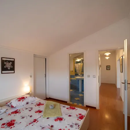Sabrina Bis Zu 8 Personen By Interhome