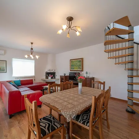 Sabrina Bis Zu 8 Personen By Interhome Apartment Porec