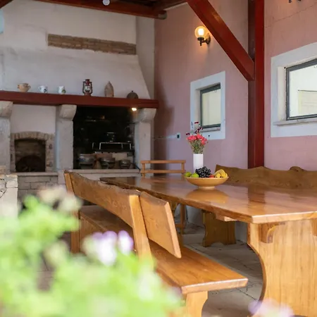 Sabrina Bis Zu 8 Personen By Interhome Porec